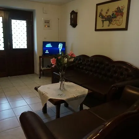 Magnolia Apartment